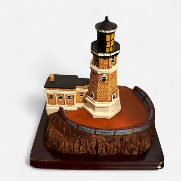 Oneida Studios Lighthouse Point Collection 1998 Split Rock, MN Vintage decor - Picture 4 of 7
